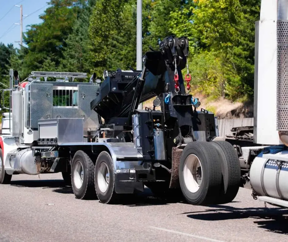 tow truck on western highway approach to Laval
